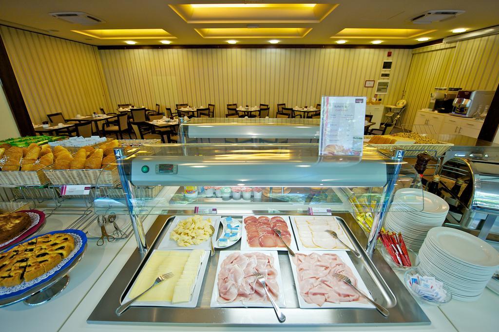 Hotel Mercure Centro Astoria 4*